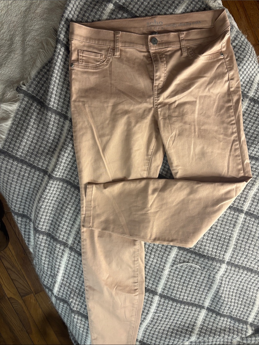 Soho Women's Skinny Jeans in Light Peach